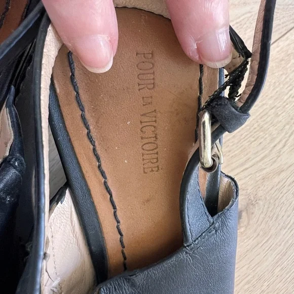 Pour La Victoire Black Leather Wedges Size 8.5 - Picture 7 of 11